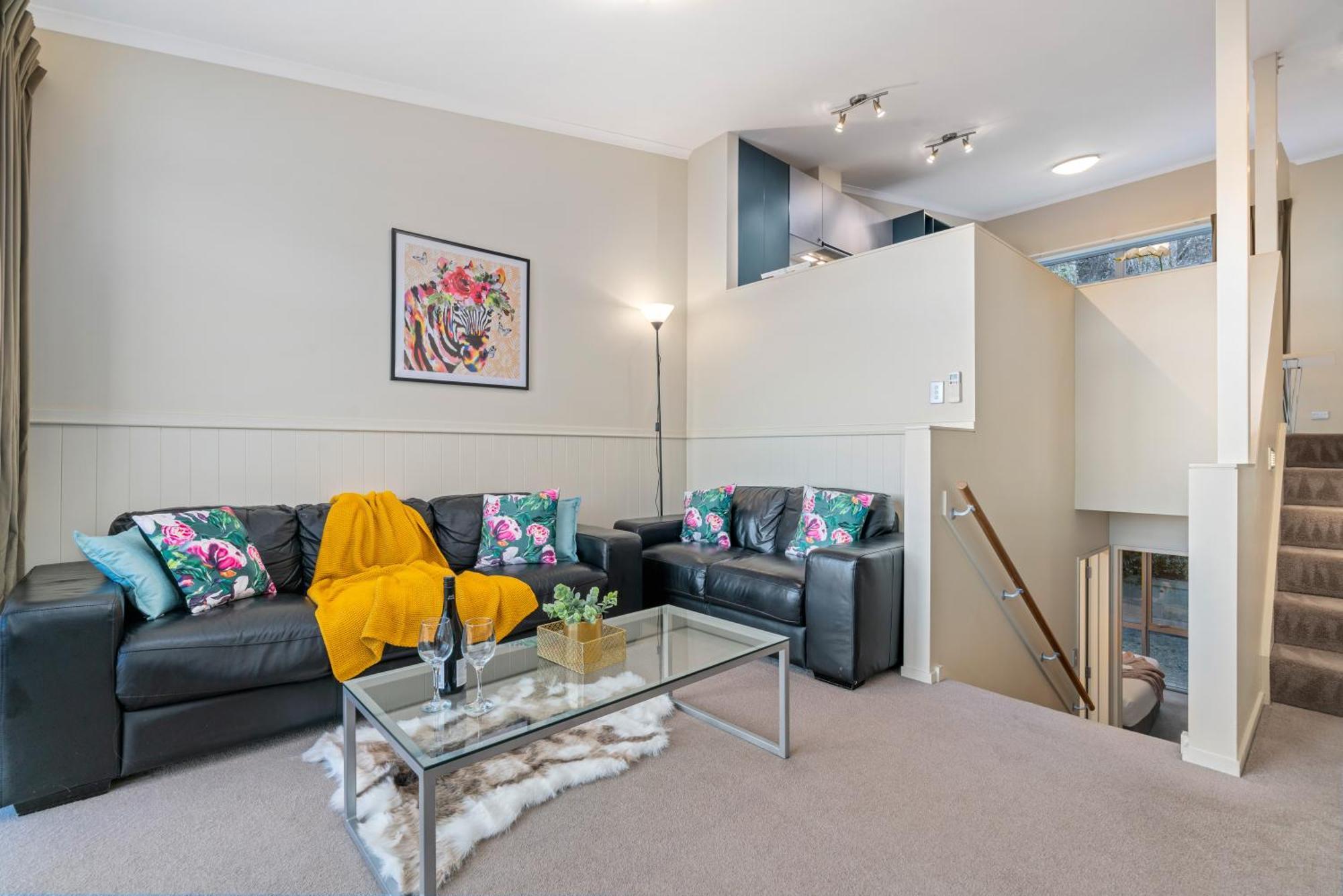 2-Bedroom Apartment With Lake & Mountain View - Beechwood Queenstown Eksteriør billede