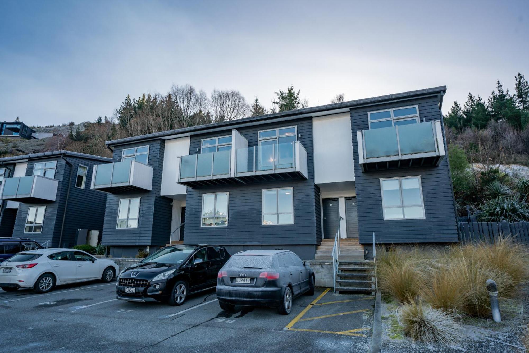 2-Bedroom Apartment With Lake & Mountain View - Beechwood Queenstown Eksteriør billede