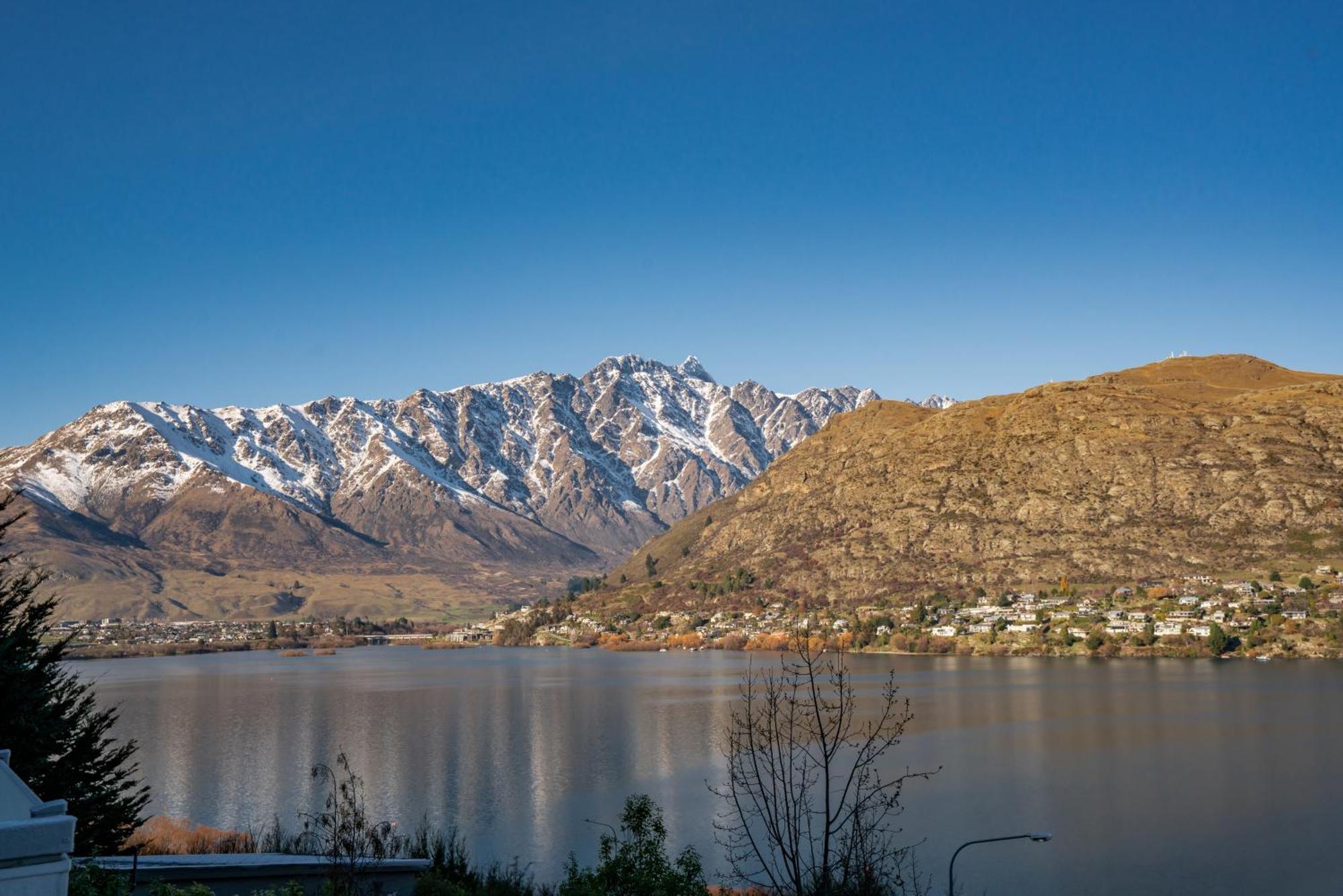2-Bedroom Apartment With Lake & Mountain View - Beechwood Queenstown Eksteriør billede