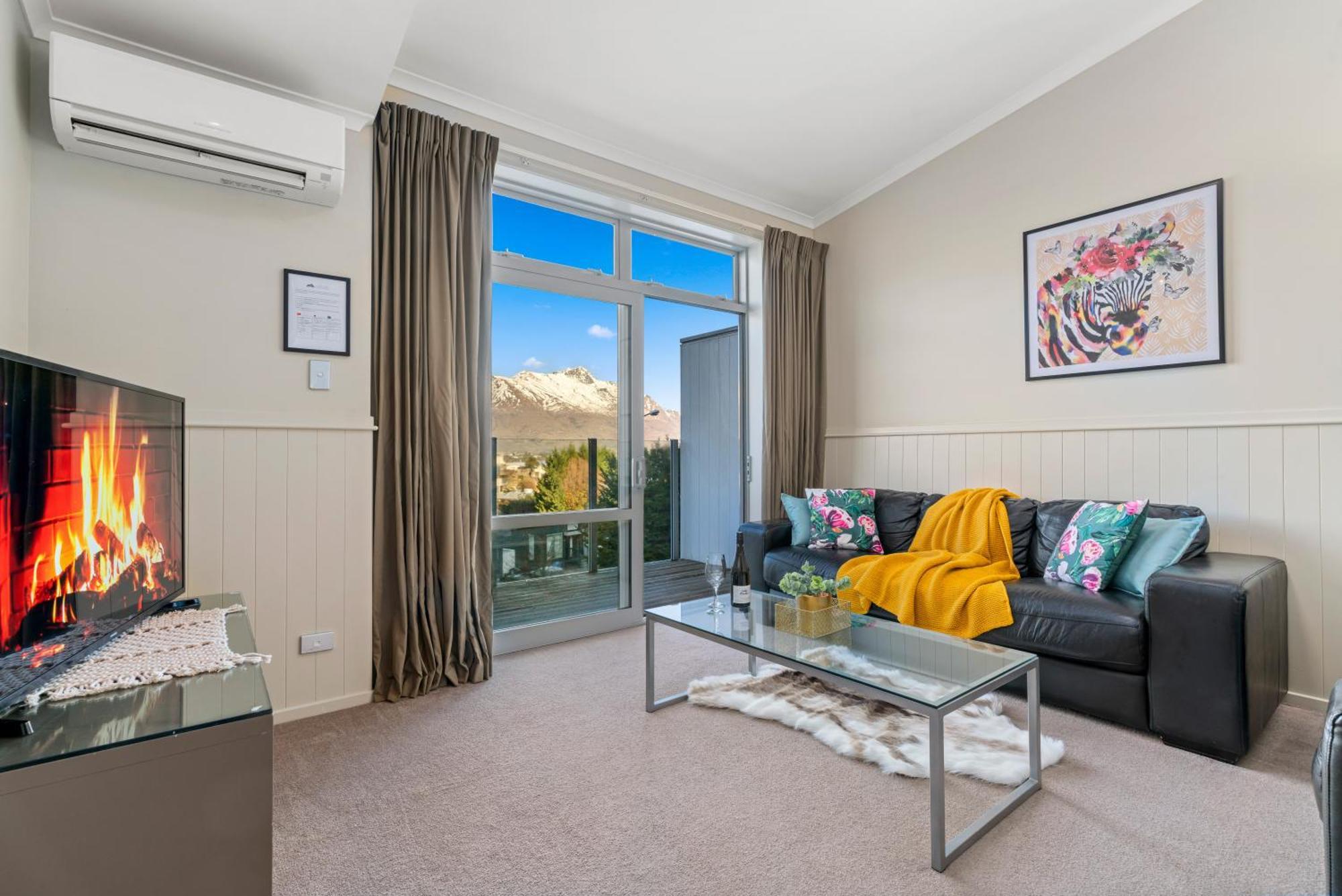 2-Bedroom Apartment With Lake & Mountain View - Beechwood Queenstown Eksteriør billede